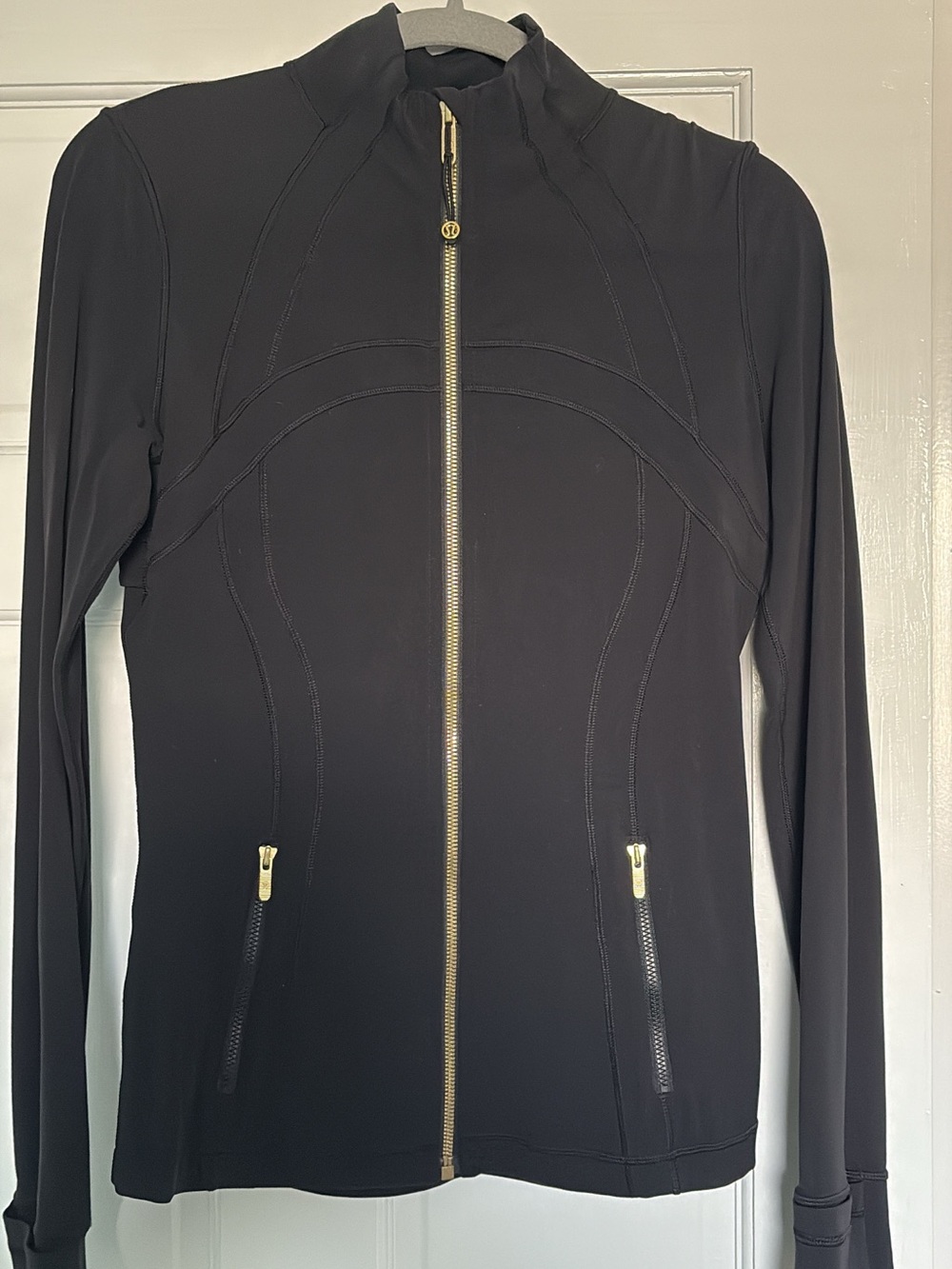 Lululemon Define Jacket Nulu in Black/Gold